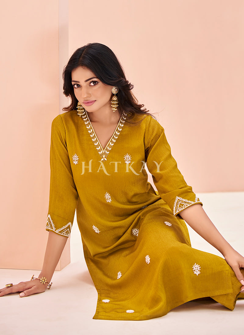Buy Kurta And Pant Suit