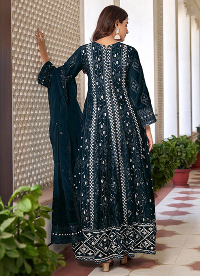 Shop Partywear Inidan Outfits For Women Online In Germany USA UK Canada.