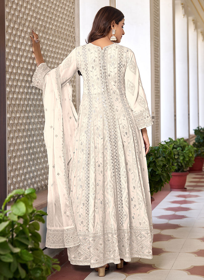 Latest Indian Outfits For Wedding Party