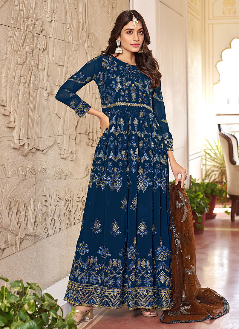 Shop Indian Clothing In USA, UK, Canada, Germany, Mauritius, Singapore With Free Shipping Worldwide.