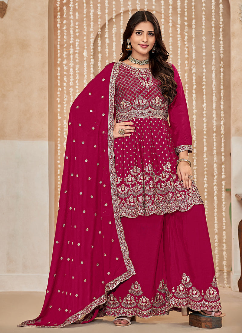 Buy Indian Outfit In USA, UK, Canada, Germany, Australia, Singapore With Free International Shipping.