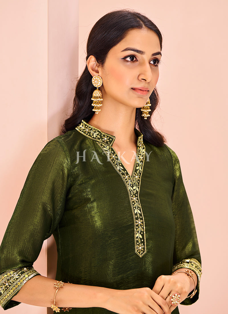 Buy Kurta And Pant Suit