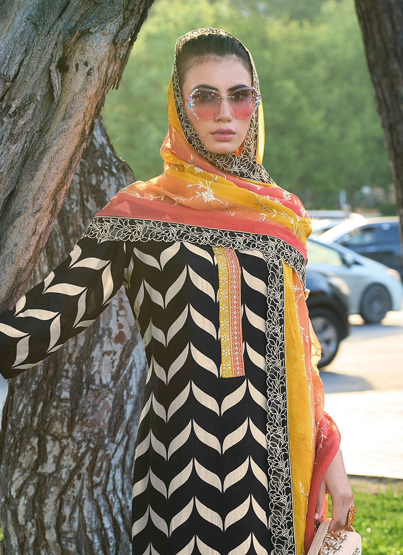 Buy Pakistani Suit In Canada USA UK