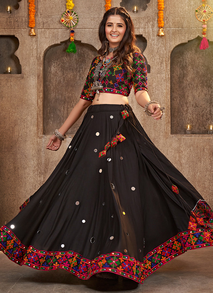 Shop Indian Lehenga In USA, UK, Canada, Germany, Mauritius, Singapore With Free Shipping Worldwide.