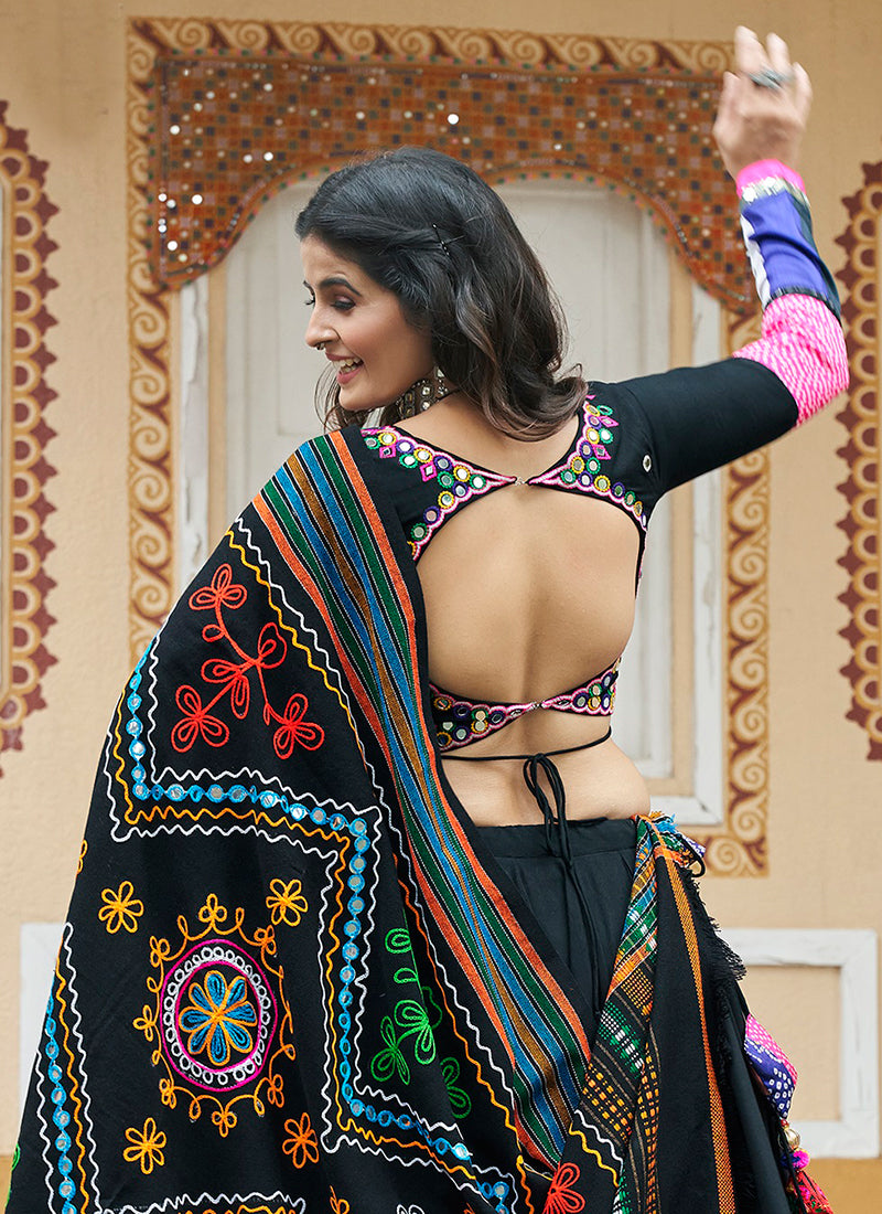 Buy Navratri Chaniya Choli In USA UK Canada