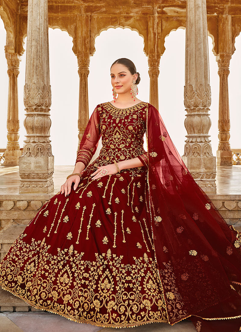 Shop Designer Indian Wear In USA, UK, Canada, Australia, Dubai, Netherland, Germany With Free International Shipping.