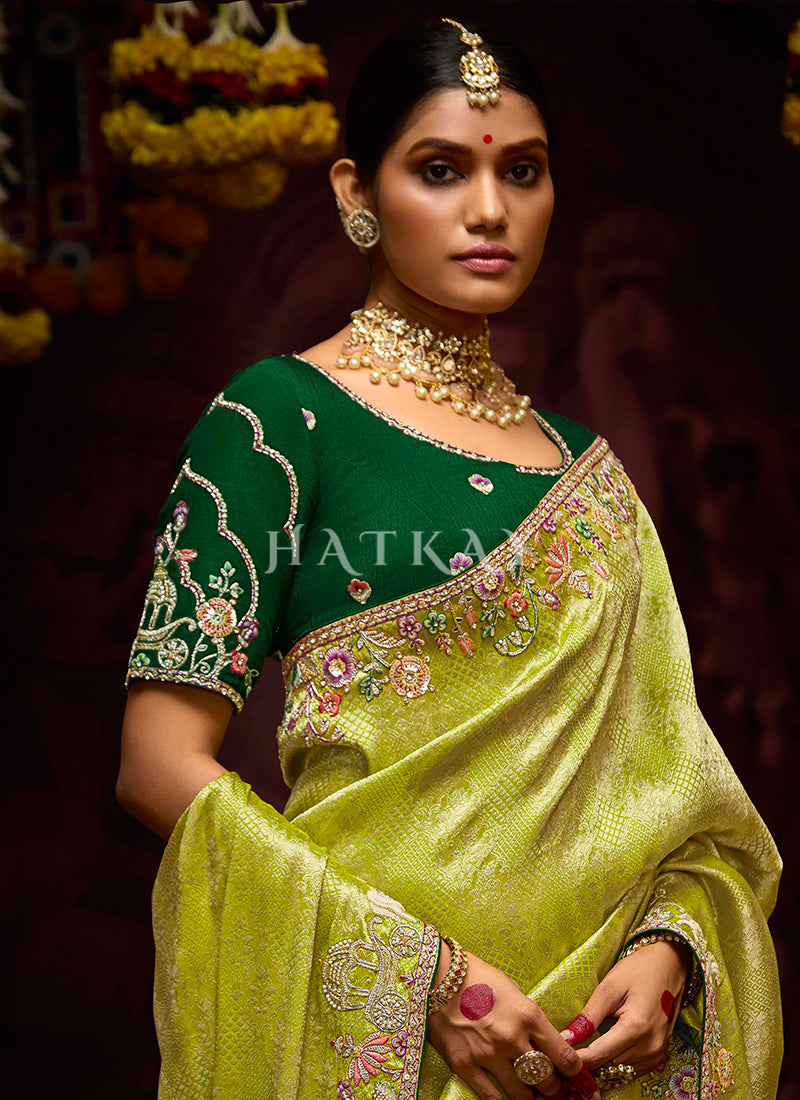 Saree Online - Choose from the unique range of sarees at best price. Shop for saree, wedding saree & more in various fabric options at Hatkay.