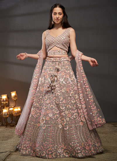 Buy Indian Lehenga In USA, UK, Canada, Germany, Australia With Free Shipping.
