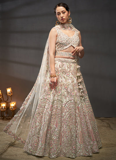 Buy Indian Lehenga In USA, UK, Canada, Germany, Australia With Free Shipping.