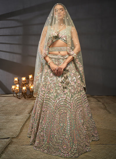 Buy Indian Lehenga In USA, UK, Canada, Germany, Australia With Free Shipping.
