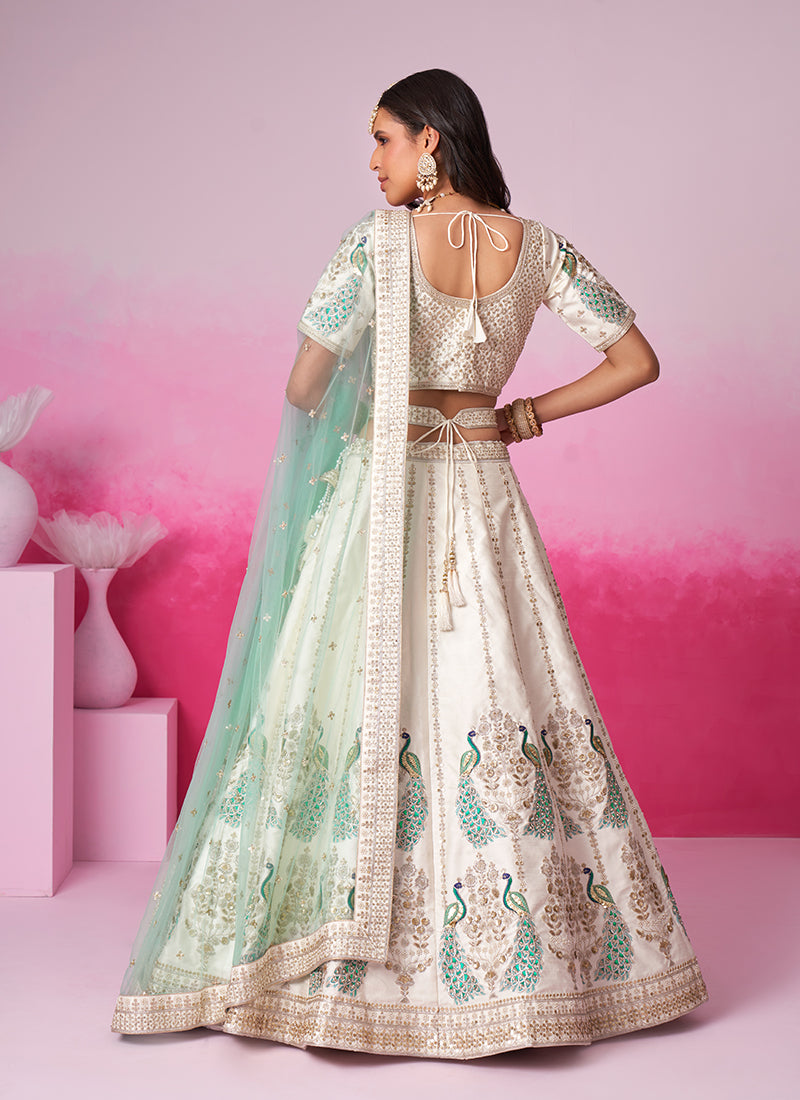 Shop Latest Wedding Lehenga Choli In USA, UK, Canada, Germany, Australia, Singapore, France, Italy, Mauritius, Netherlands, Austria, Egypt, Turkey With Free International Shipping Worldwide.