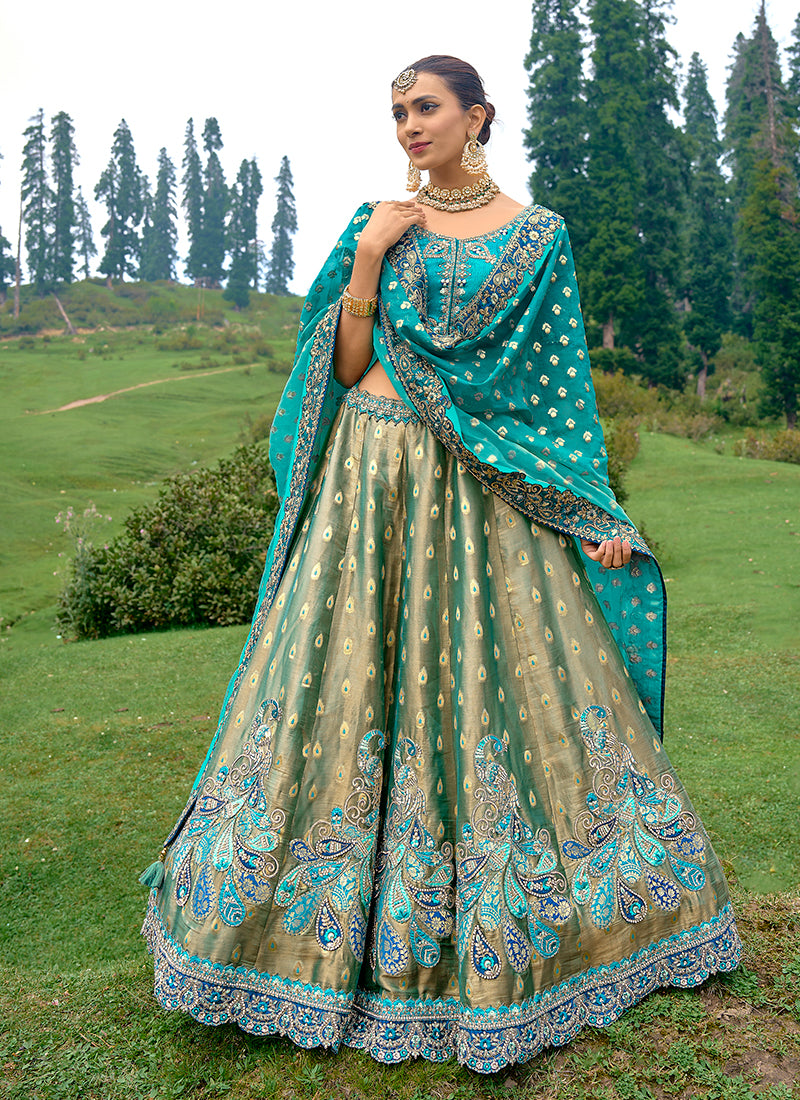 Shop Designer Lehengas In USA UK Canada With Free Shipping Worldwide.