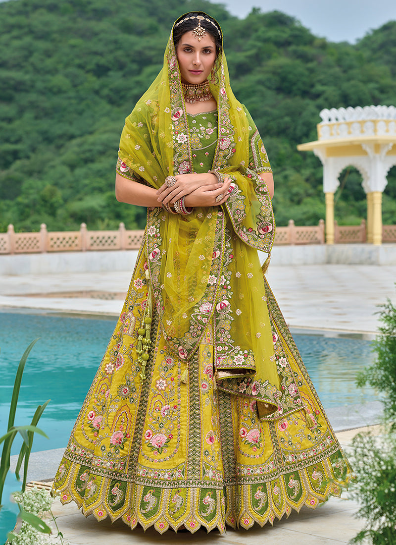 Shop Indian Lehenga In USA, UK, Canada, Germany, Mauritius, Singapore With Free Shipping Worldwide.