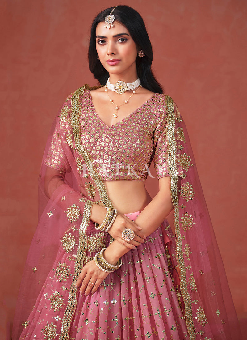 Buy Indian Lehenga In USA, UK, Canada, Germany, Australia With Free Shipping.