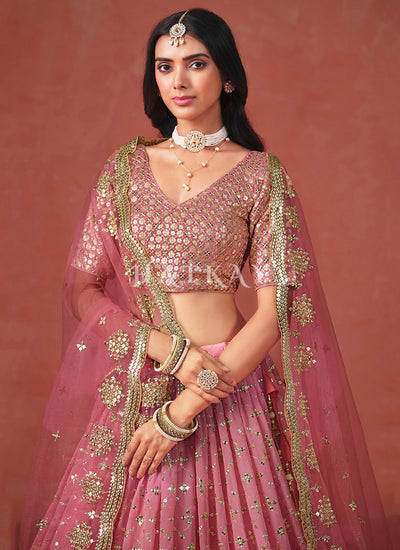 Buy Indian Lehenga In USA, UK, Canada, Germany, Australia With Free Shipping.