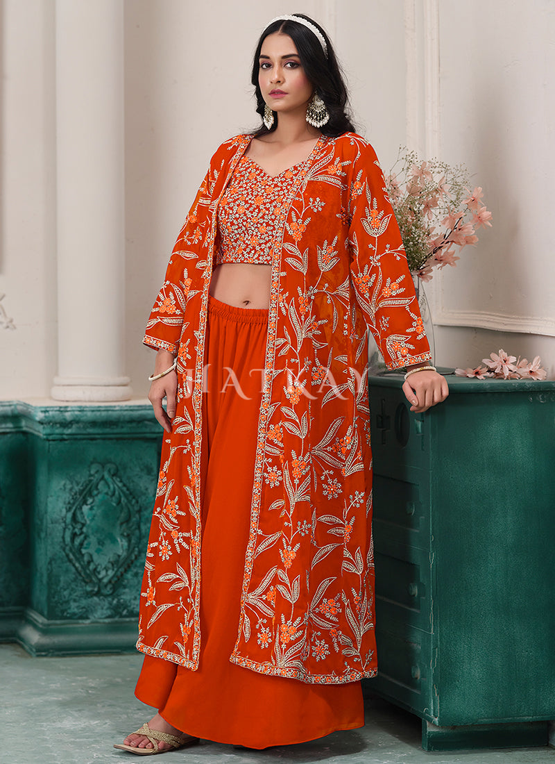 The advantages of wearing a Palazzo suit include their comfort, versatility, and stylish design. Palazzo suits are made from lightweight and breathable fabric only at Hatkay
