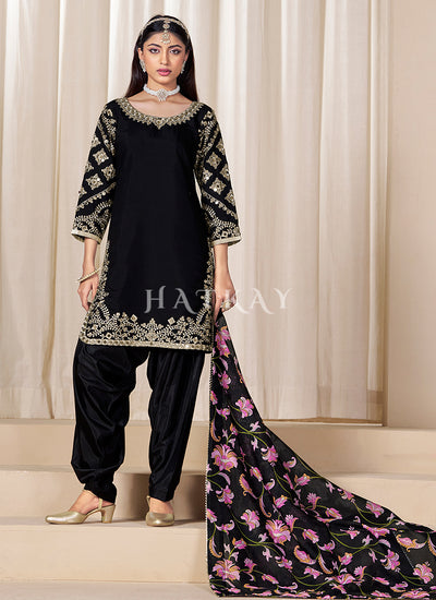 Black Punjabi Suit