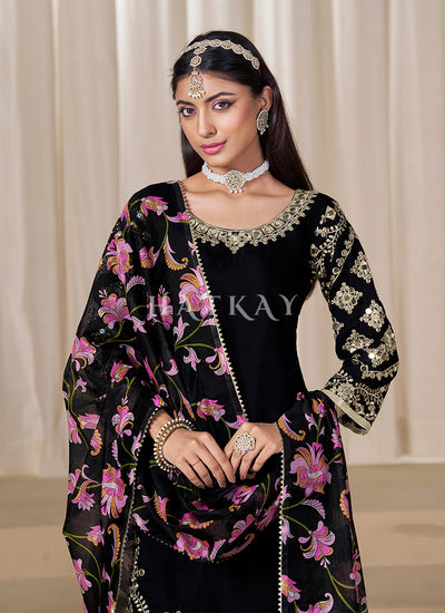 Black Punjabi Suit In USA