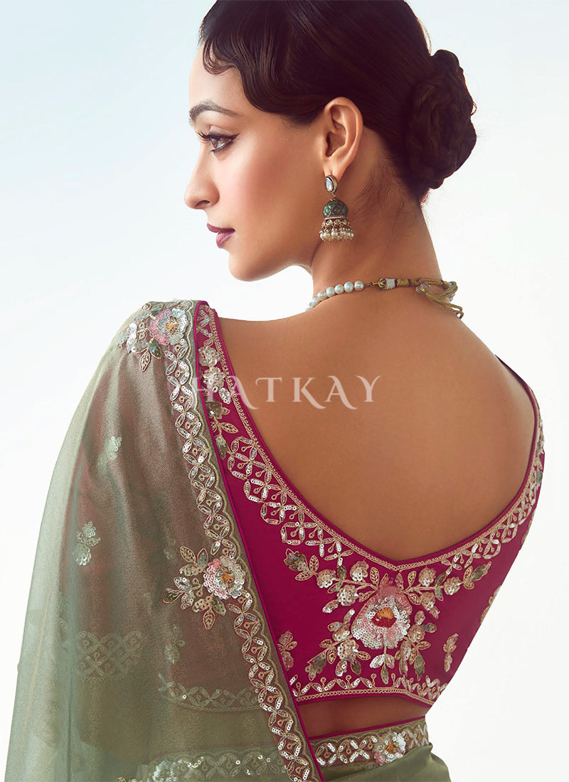 Pick designer range of Sarees online for ladies & girls in Canada