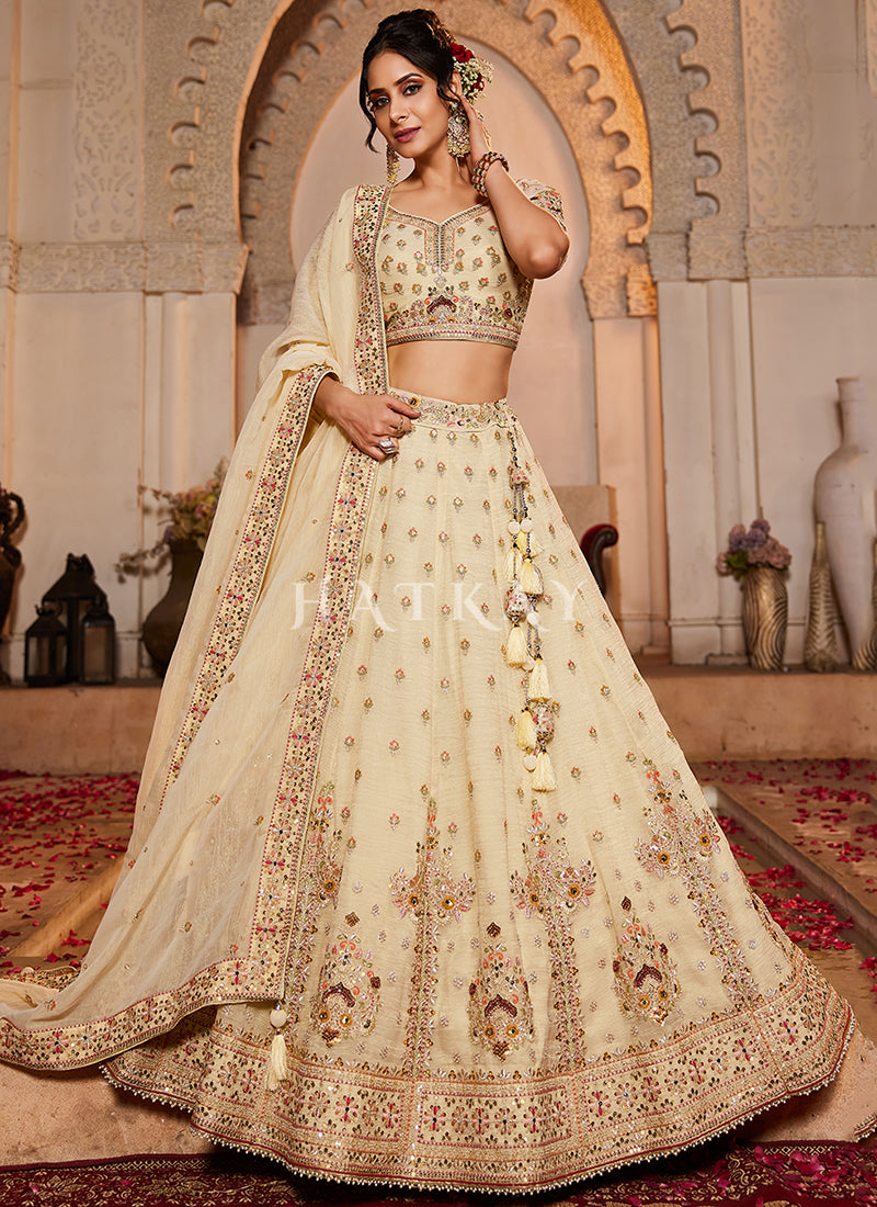 latest Indian wedding lehenga online