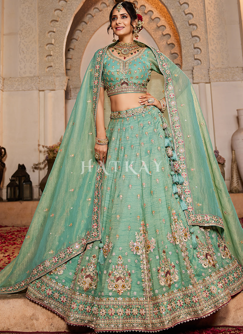latest Indian wedding lehenga online