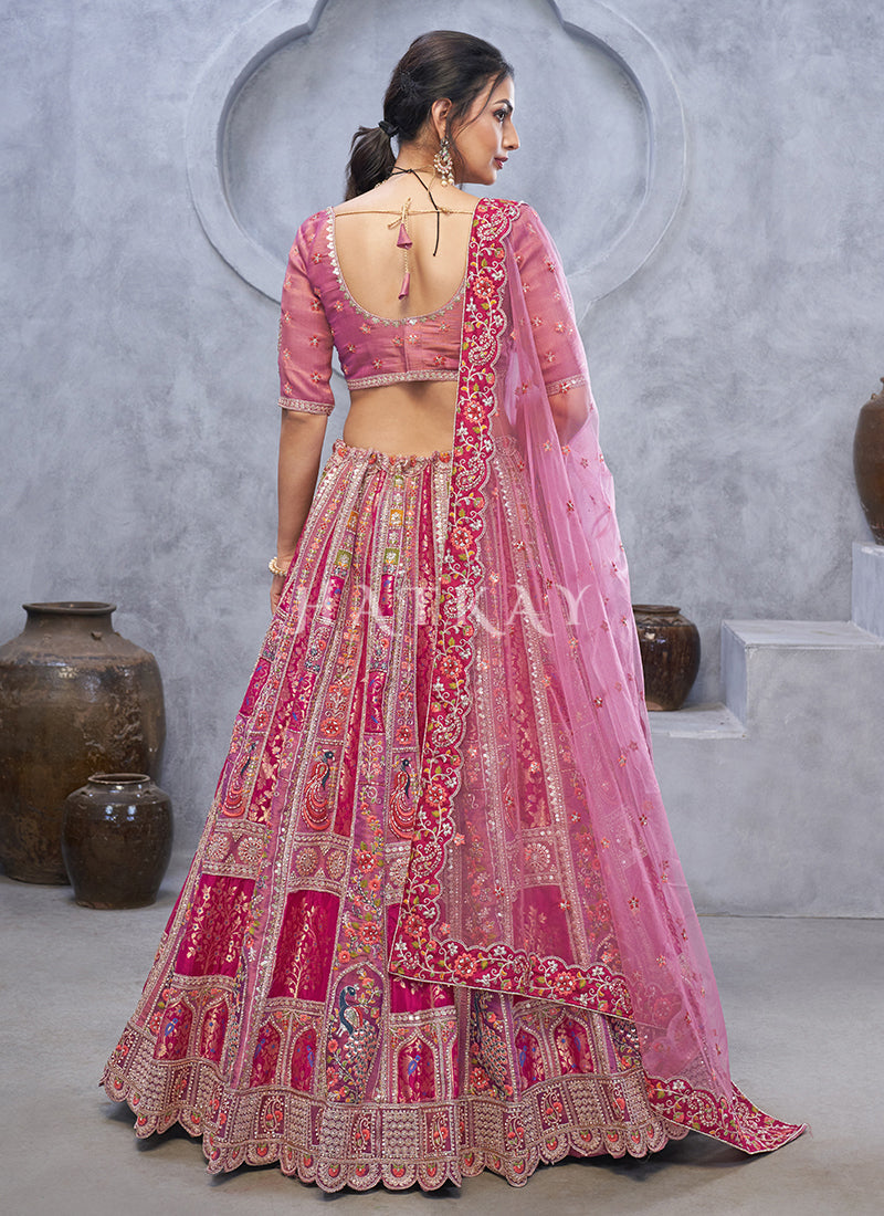 The lehenga choli is usually worn at weddings, sangeets, festivals, etc. It highlights the femininity in a modern yet traditional look.