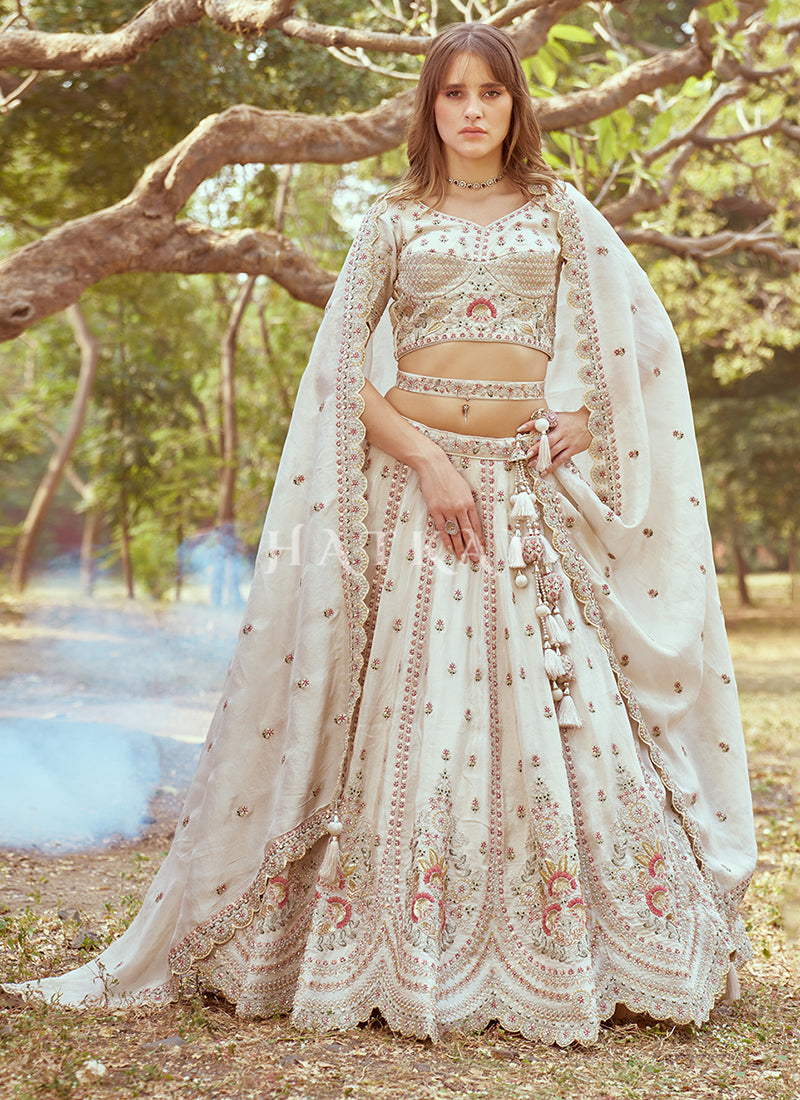 Looking for the dreamy wedding lehenga?