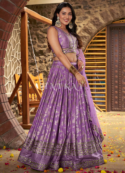 Buy Indian Lehenga In USA, UK, Canada, Germany, Australia With Free Shipping.