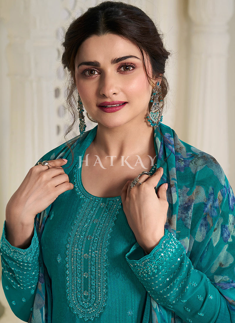 Buy Pakistani Style Suit