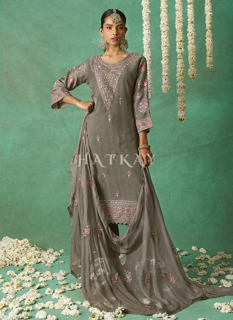 Shop Pakistani Dresses Online From Hatkay