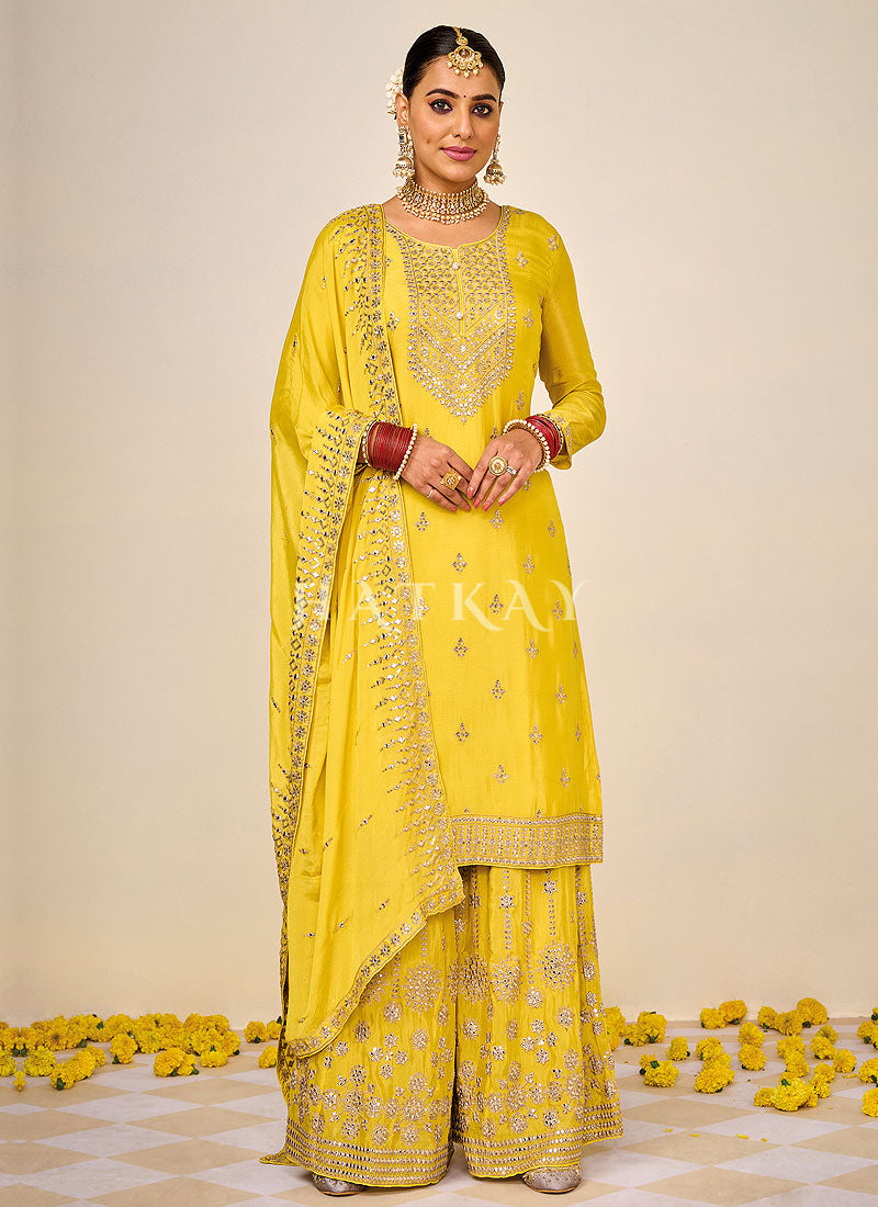 Shop Indian Suits In UK, USA, Canada, Germany, Australia, New Zealand, Singapore With Free Shipping Worldwide.