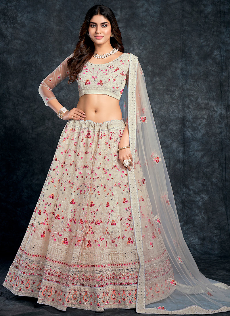Shop Latest Bollywood Lehenga Online Free Shipping In USA, UK, Canada, Germany, Mauritius, Singapore With Free Shipping Worldwide.