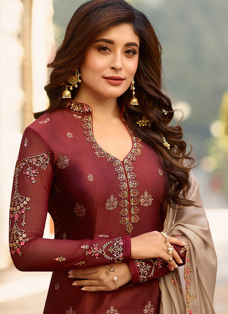 Embroidered Pant Suit