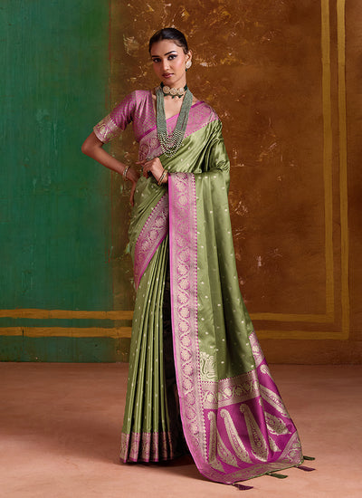 Green and Magenta Handwoven Silk Saree