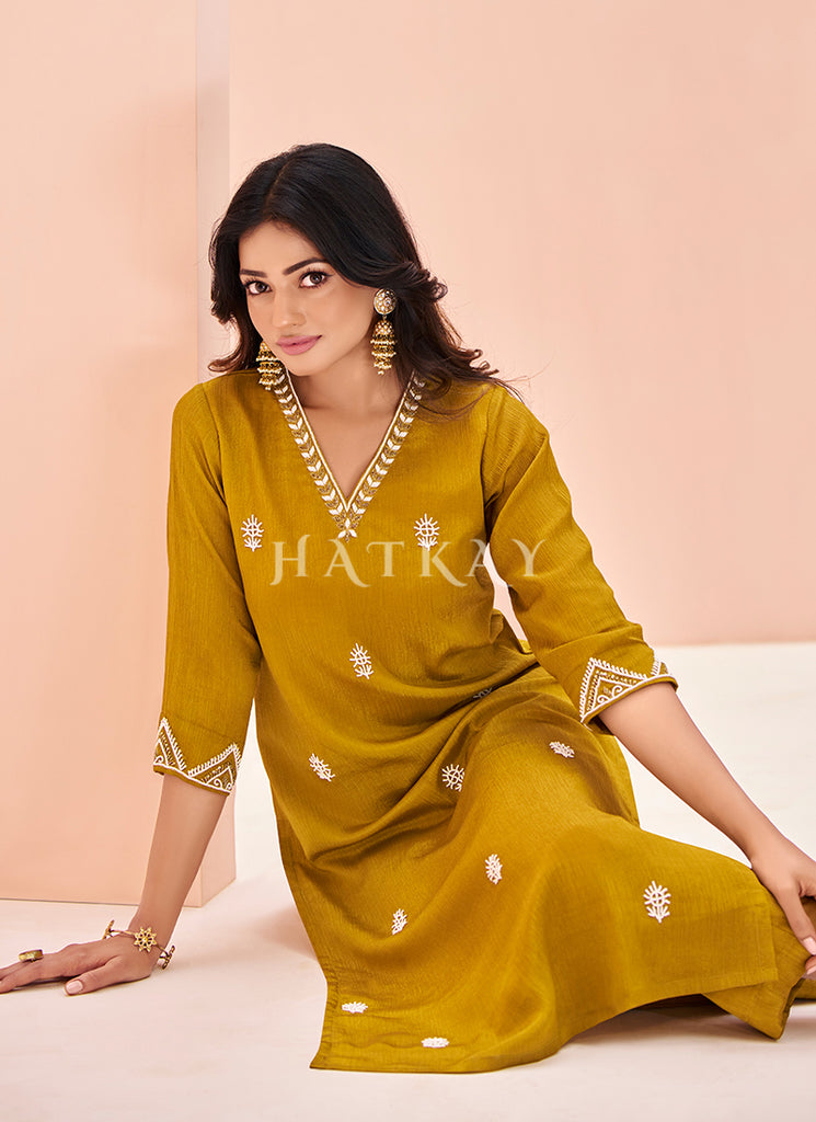 Buy Kurta And Pant Suit