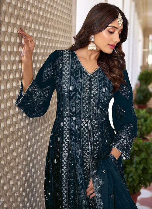Latest Indian Outfits For Wedding Party