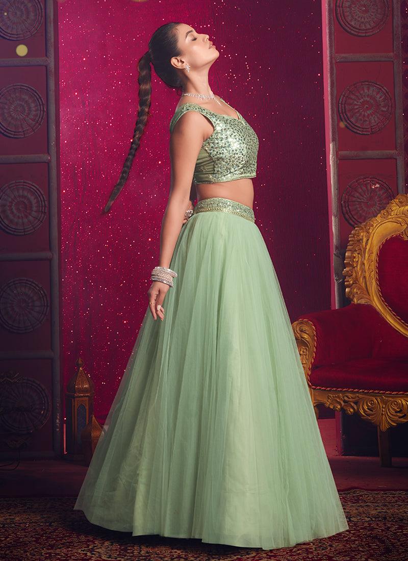 Buy Latest Lehengas In USA, UK, Canada, Germany With Free Shipping Worldwide.