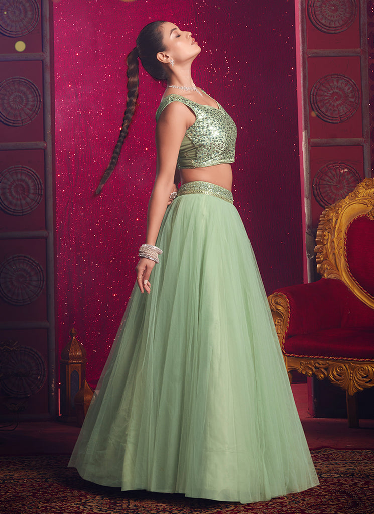 Buy Latest Lehengas In USA, UK, Canada, Germany With Free Shipping Worldwide.