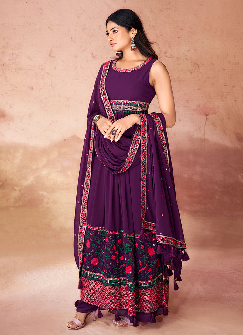Buy Indian Outfit In USA, UK, Canada, Germany, Australia, Singapore, France With Free Shipping.