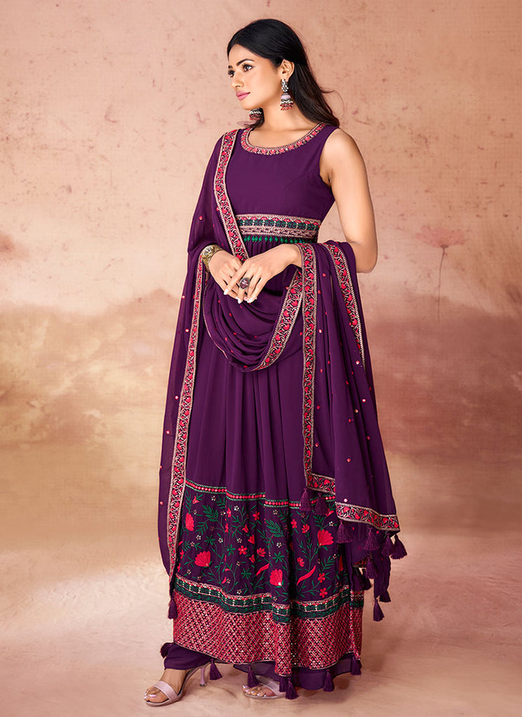 Buy Indian Outfit In USA, UK, Canada, Germany, Australia, Singapore, France With Free Shipping.