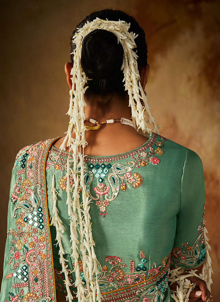 Shop Bollywood Saree In USA, UK, Canada, Germany, Australia, New Zealand, Singapore With Free Shipping Worldwide.