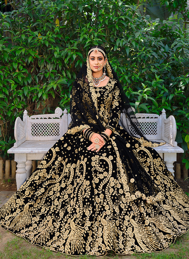 Shop Designer Lehenga In USA, UK, Canada, Germany, Mauritius, Singapore With Free Shipping Worldwide.