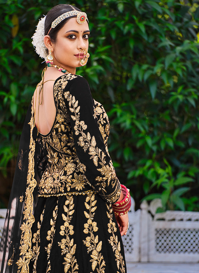 Black/White Designer Lehenga Choli With Gorgeous Dupatta - Palkhi Fashion  #Indian Clothing Online | Women dresses classy, Fashion, Designer lehenga  choli