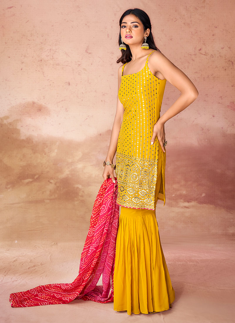 Buy Indian Outfit In USA, UK, Canada, Germany, Australia, Singapore, France With Free Shipping.