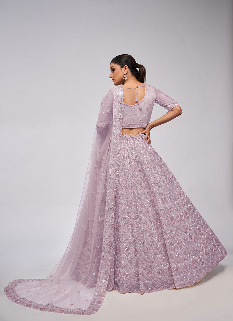 Shop Latest Bollywood Lehenga Online Free Shipping In USA, UK, Canada, Germany, Mauritius, Singapore With Free Shipping Worldwide.