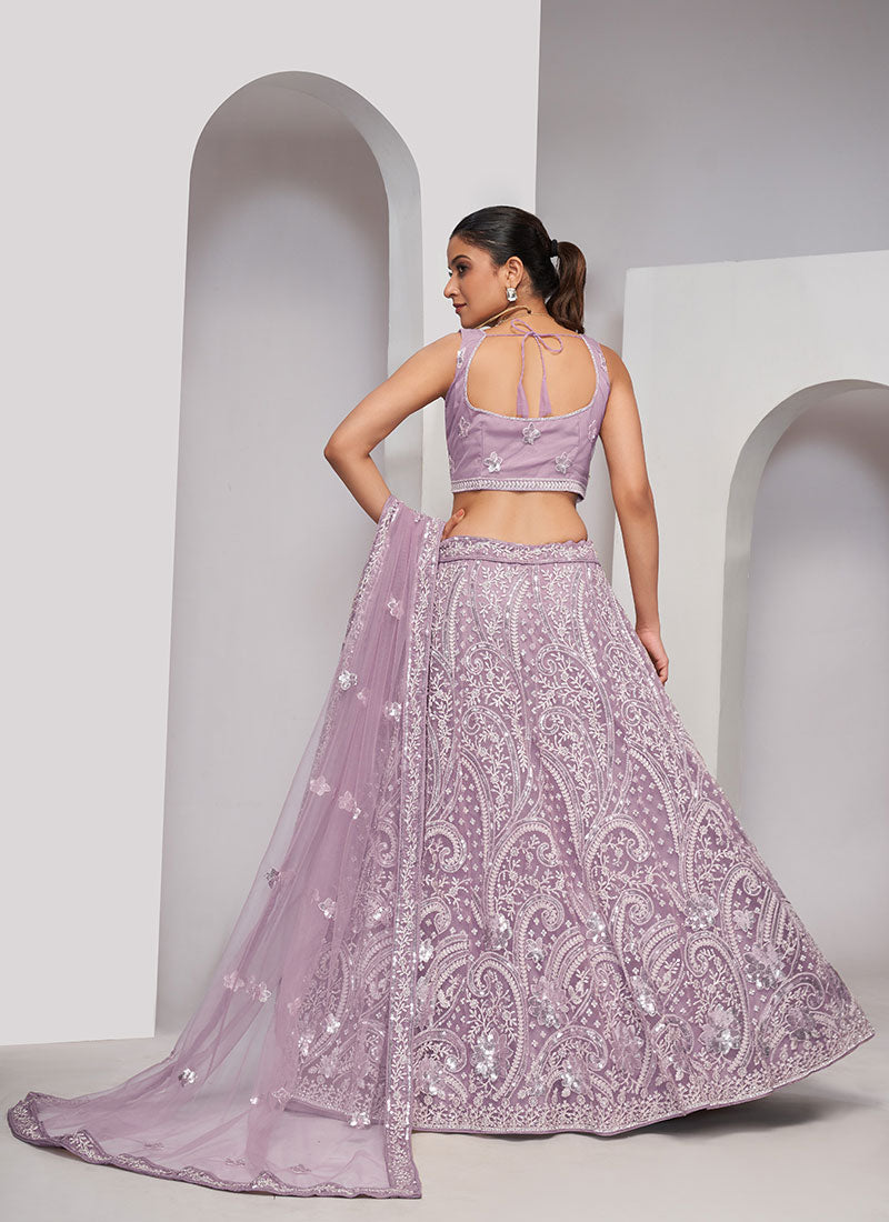 Shop Latest Bollywood Lehenga Online Free Shipping In USA, UK, Canada, Germany, Mauritius, Singapore With Free Shipping Worldwide.