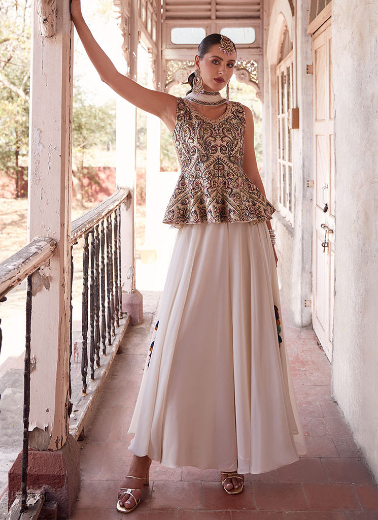 Latest Indian Outfits For Wedding Party