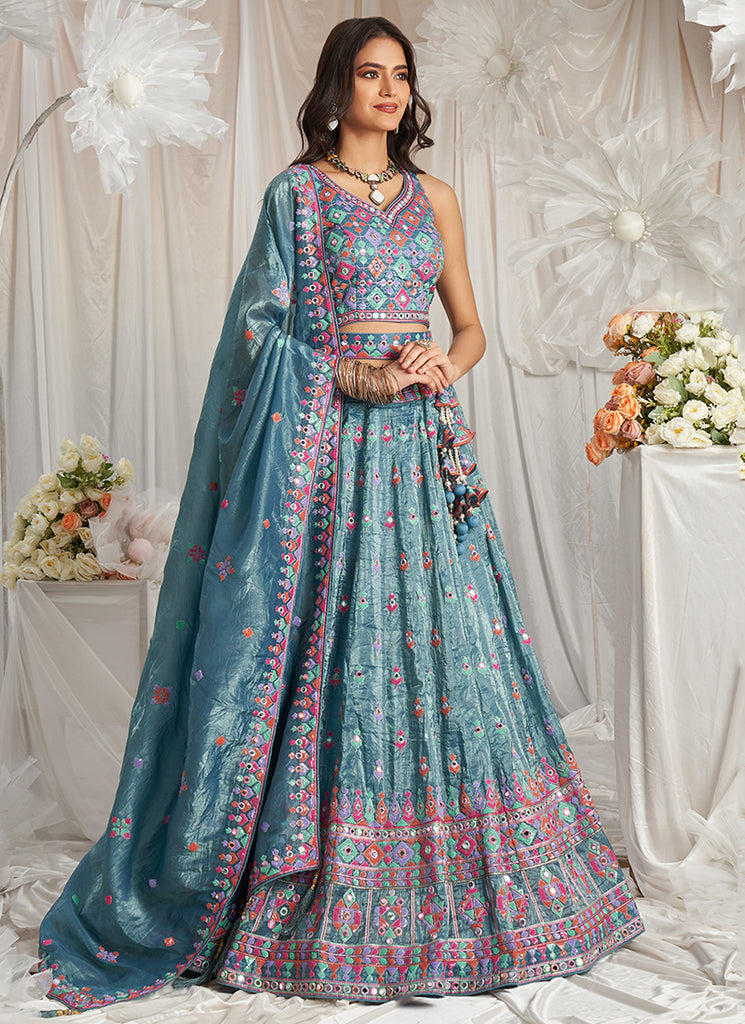 Buy Indian Lehenga In USA, UK, Canada, Germany, Australia With Free Shipping.