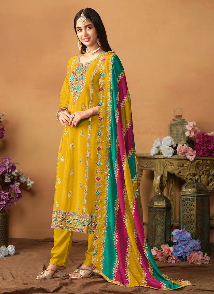 Buy Indian Dresses Online In USA, UK, Canada With Free International Shipping Worldwide.