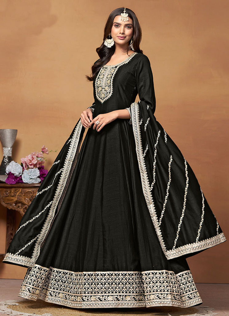 Black Embroidered Wedding Wear Anarkali Suit 2xl Black Embroidered Wedding Wear Anarkali Suit 2xl